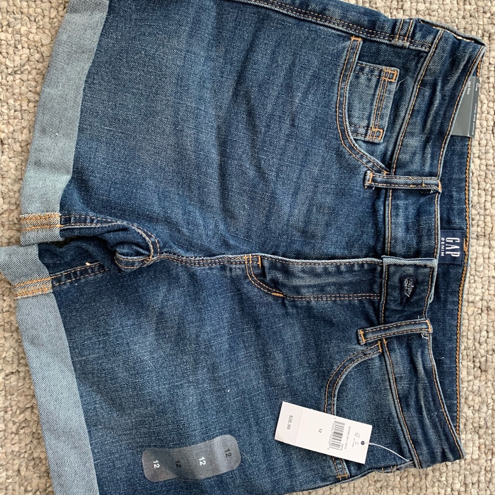 Girls Gap shorts